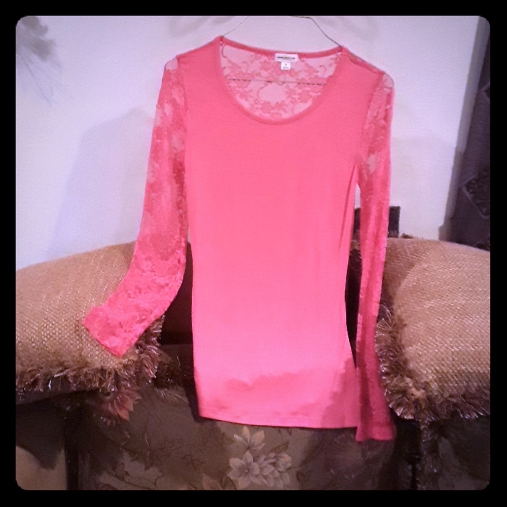Long sleeve lace blouse